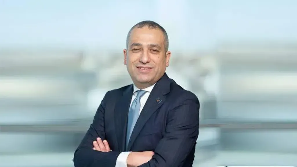 أبو السعود رئيساً تنفيذياً للبنك الزراعي المصري وعبد الصادق وغادة مصطفى نائبان