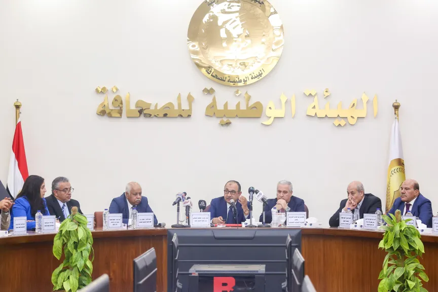 وزير قطاع الأعمال العام يستعرض استراتيجية العمل في ندوة موسعة بالهيئة الوطنية للصحافة