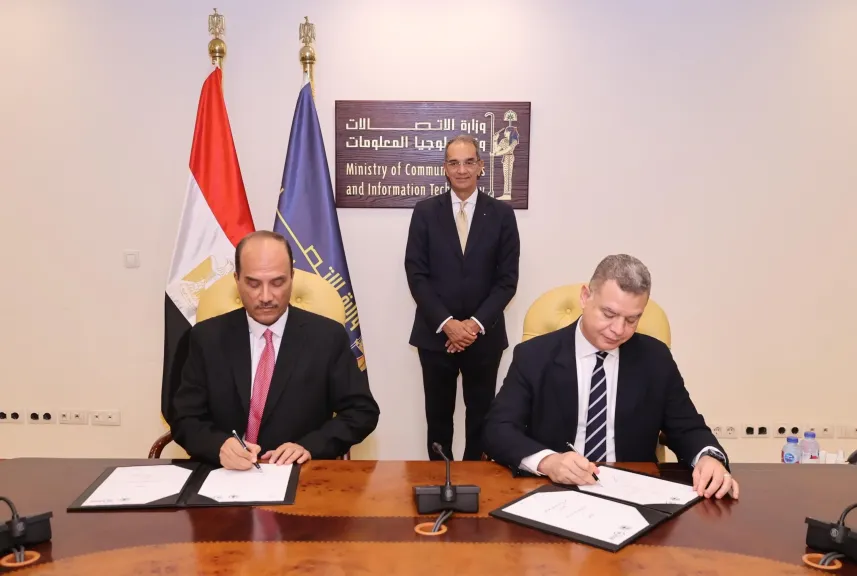 وزير الاتصالات يشهد توقيع اتفاقية تعاون بين “إيتيدا” وجامعة العريش