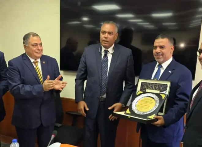 البنك التجاري الدولي يتسلم تكريماً من اتحاد بنوك مصر تقديراً لدور قطاعه القانوني في دعم قضايا القطاع المصرفي