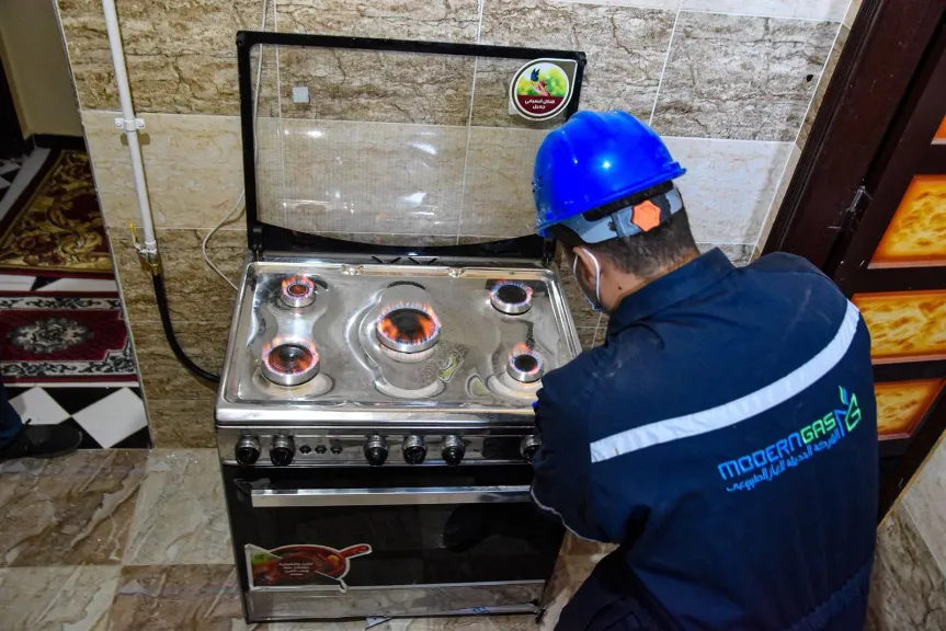 مودرن جاس : إطلاق أول شعلة غاز طبيعي لأول وحدة سكنية بمركز و مدينة الحمام بمحافظة مرسي مطروح