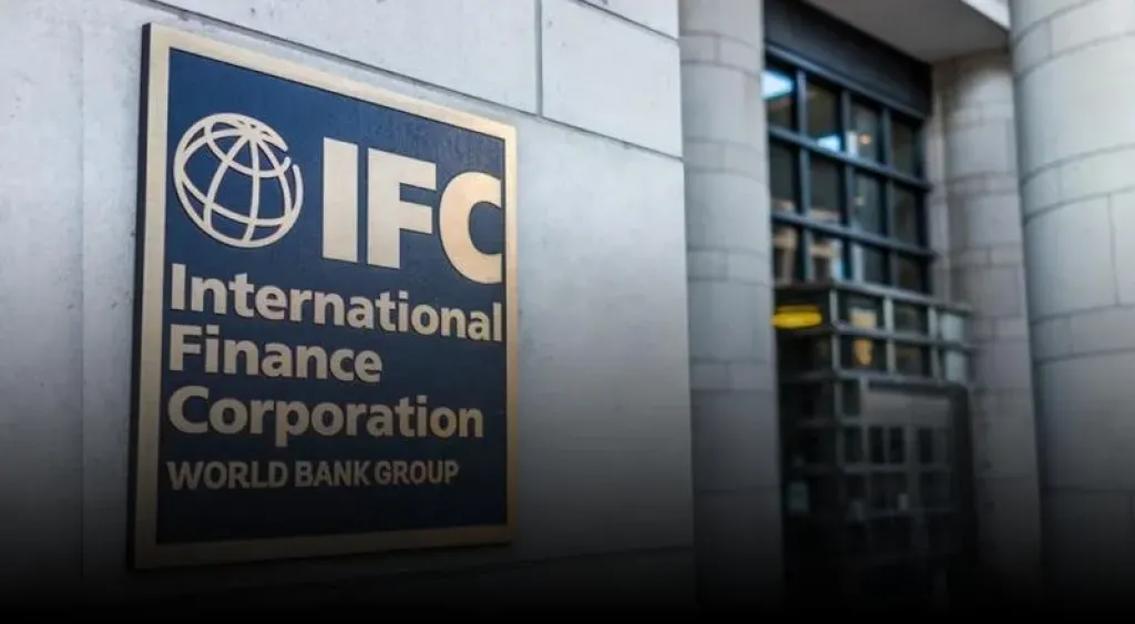 “IFC” تقرر تمويل مشروع البولي سيليكون بـ”عُمان” رغم اعتراض أمريكا