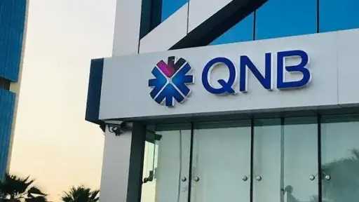 بنك QNB مصر يرفع حد شراء العملات الأجنبية للعملاء المسافرين بالخارج إلى 10 آلاف دولار