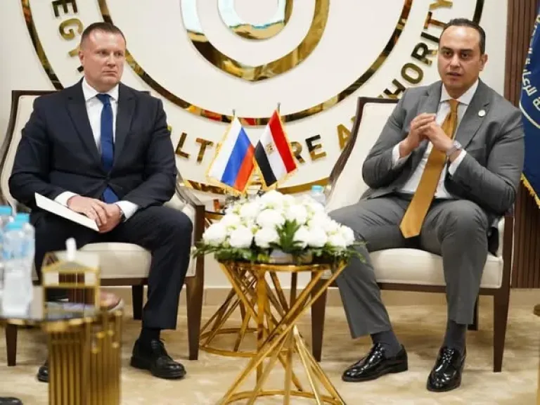 رئيس هيئة الرعاية الصحية يبحث مع الرئيس التنفيذي لشركة ”ROSATOM” الروسية التعاون في الاستثمار الصحي