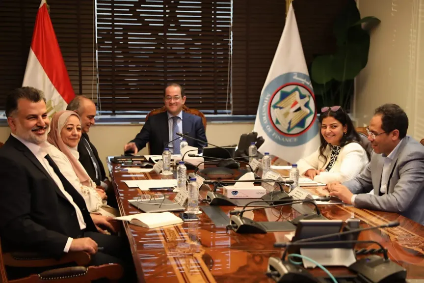 وزير المالية: معدل النمو يتجاوز التوقعات ويسجل ٤,٤٪ بأداء قوى للتصنيع والسياحة... وزير المالية: معدل النمو يتجاوز التوقعات ويسجل ٤,٤٪ بأداء قوى للتصنيع والسياحة والاتصالات وتكنولوجيا المعلومات