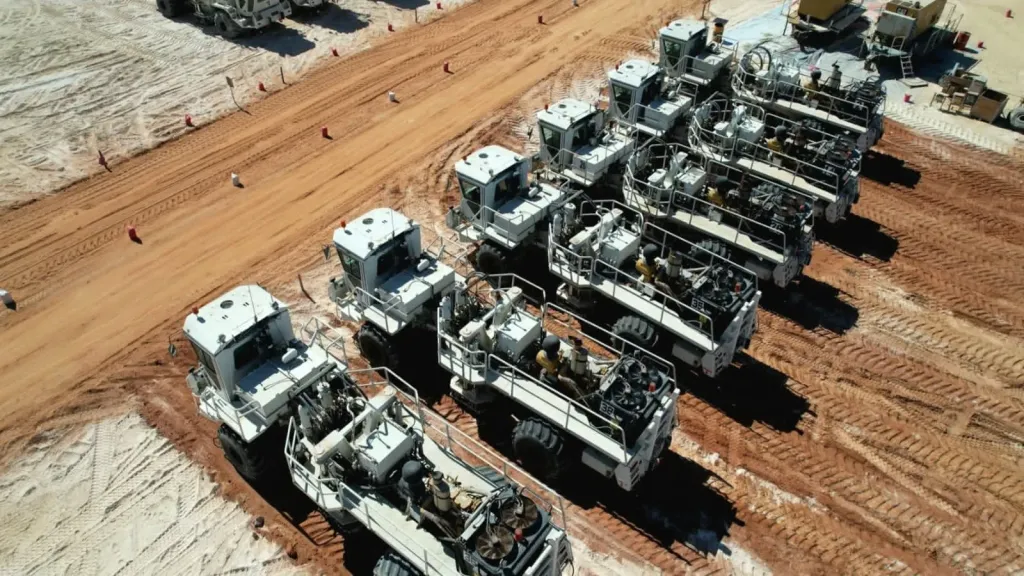 السباق نحو إدارة أصول ”لوك أويل” الدولية يحتدم مع اقتراب تفعيل العقوبات