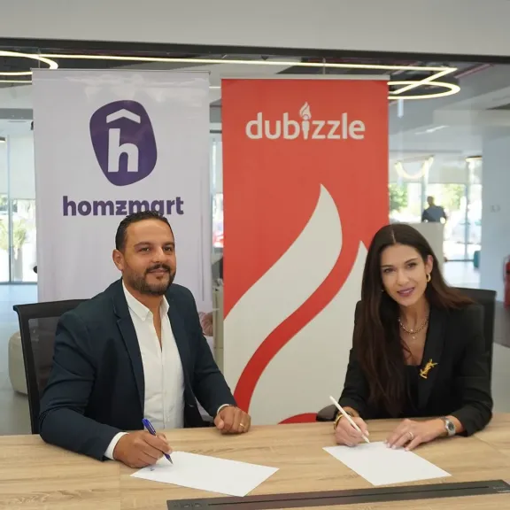 «هومزمارت» و«دوبيزل» تطلقان تجربة واقعية جديدة تجمع بين الأثاث والعقارات في مشروع «بريفادو»