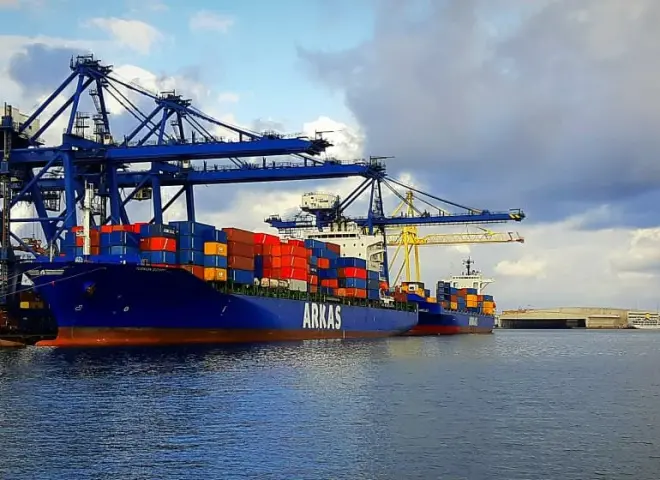 363 مليون دولار عوائد استثمار ”الشركة السعودية المصرية للاستثمار” من صفقة ”الإسكندرية لتداول الحاويات”