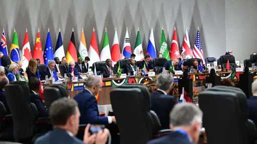 رئيس الوزراء يشارك في فعاليات الجلسة الافتتاحية لقمة مجموعة العشرين (G20) لعام 2025 بجوهانسبرج