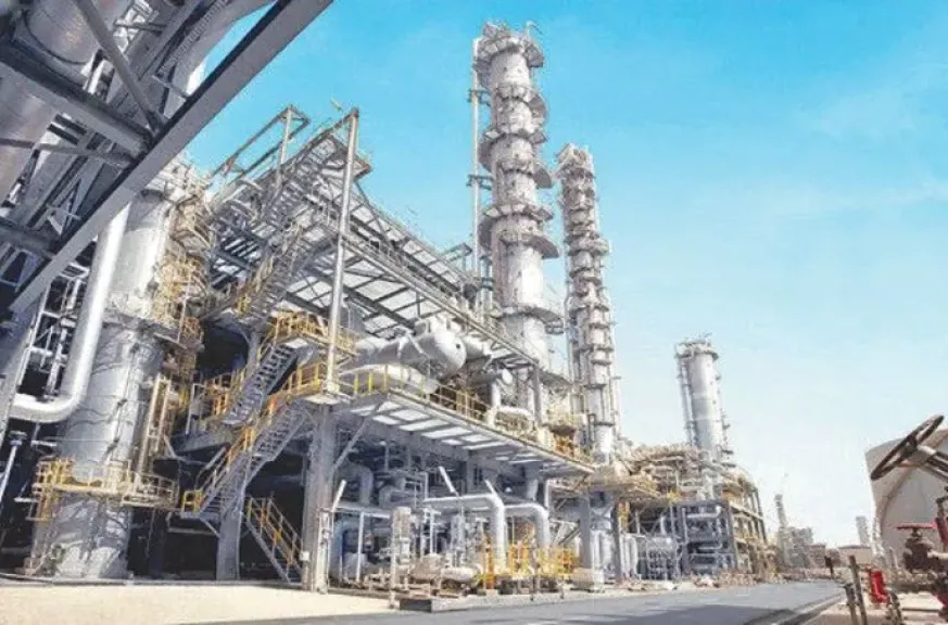 أسعار النفط تستقر بعد ارتفاع وسط موجة تفاؤل في الأسواق