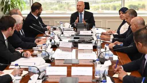 وزير الصناعة يستعرض مشروع لتصنيع مضخات المياه في مصر بتكنولوجيا إيطالية