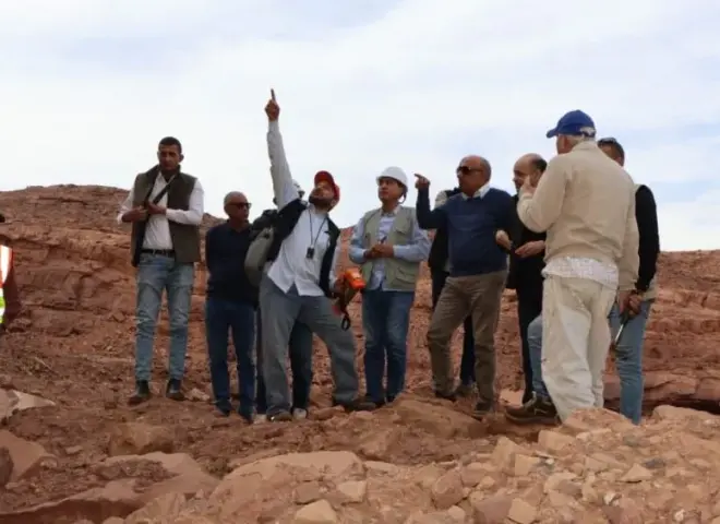 وزير الكهرباء: استراتيجية مهمة في المركز الحقلي بأبو زنيمة لاستكشاف وتقييم وتعدين الخامات الأرضية