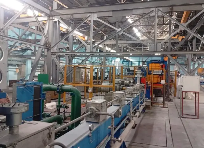 وزير قطاع الأعمال العام يتلقى تقريرًا حول التشغيل التجريبي لمشروع إنتاج السلك الجديد بشركة مصر للألومنيوم