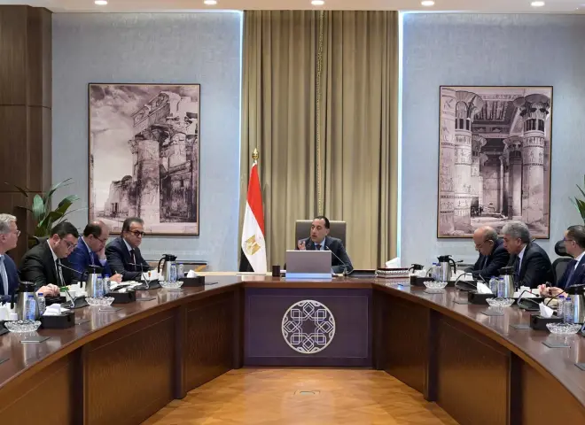 الحكومة تستعد لإطلاق ”حزمة” من التيسيرات والسياسات لزيادة الاستثمارات في عدد من القطاعات المستهدفة