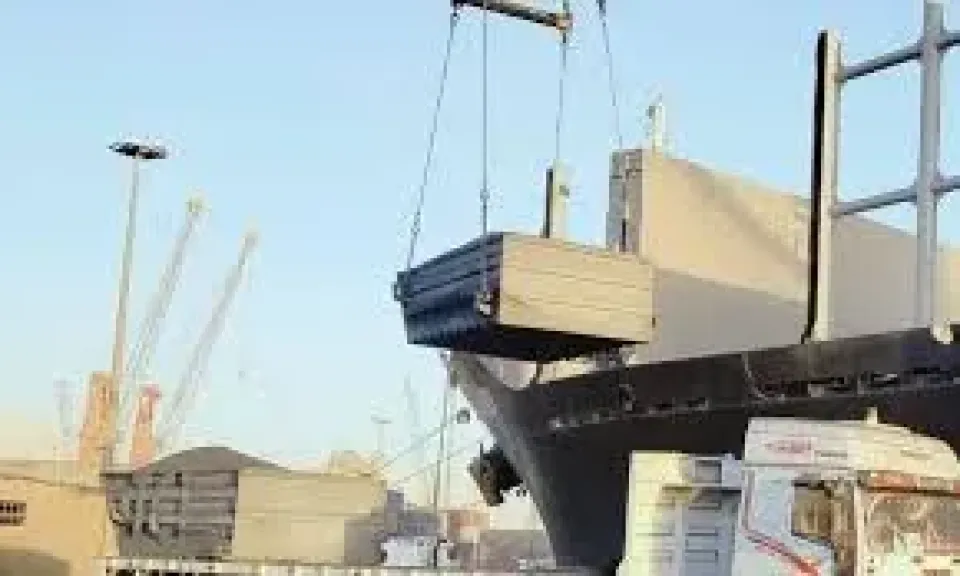 ”قطاع الأعمال”: تصدير أول شحنة من إنتاج شركة الأنود الكربونية منذ إعادة تشغيلها