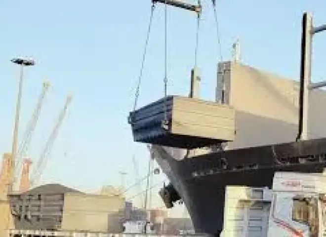 ”قطاع الأعمال”: تصدير أول شحنة من إنتاج شركة الأنود الكربونية منذ إعادة تشغيلها