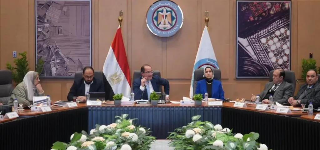 وزير المالية: التوجه لتطبيق ضريبة دمغة بدلًا من الأرباح الرأسمالية وحوافز مالية وضريبية لجذب الشركات الكبرى للقيد بالبورصة المصرية