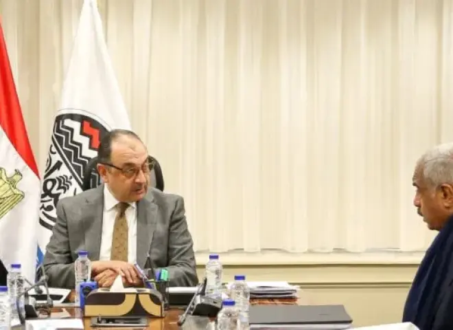 وزير قطاع الأعمال يبحث تعزيز التعاون مع “طلعت مصطفى” لتطوير الفنادق التاريخية والسياحية