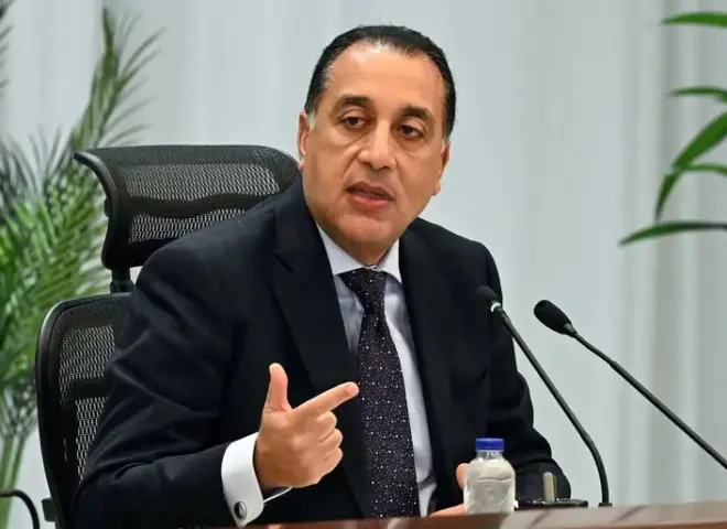 رئيس الوزراء يبدأ جولة ميدانية بعدد من المشروعات التنموية والخدمية بمحافظة الأقصر