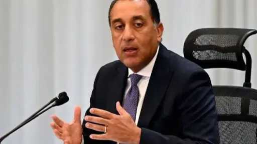 الخميس 29 يناير الجاري إجازة رسمية بمناسبة عيد ثورة 25 يناير وعيد الشرطة