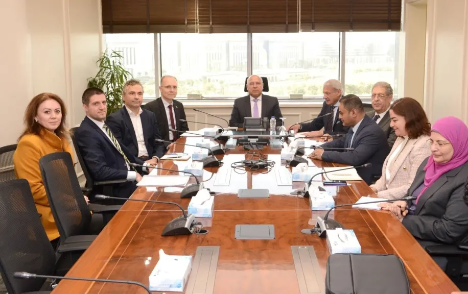 ة سين كارز البلغارية تدرس تصنيع السيارات الكهربائية بالشراكة مع إحدى الشركات في مصر