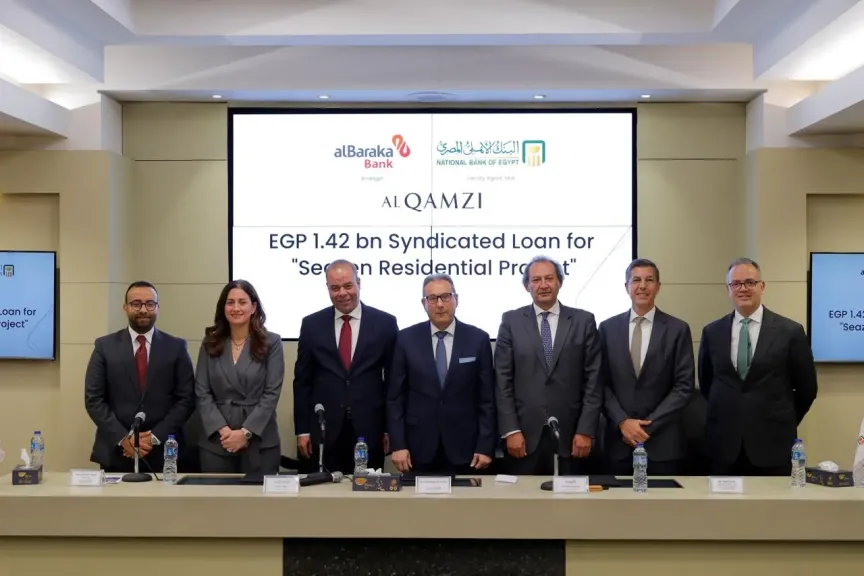 البنك الأهلي المصري يقود تمويلاً مشتركًا بقيمة 1.42 مليار جنيه لمشروع SEAZEN بالساحل الشمالي