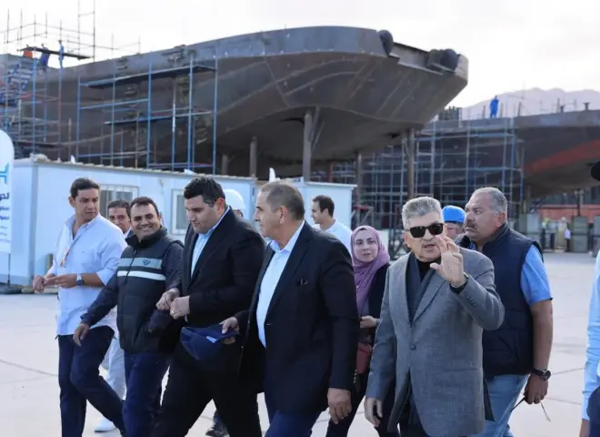 الفريق أسامة ربيع:” انتهاء أعمال التجارب والتسليم للقاطرتين ”عزم 3” و”عزم 4” بقوة شد 90طن”