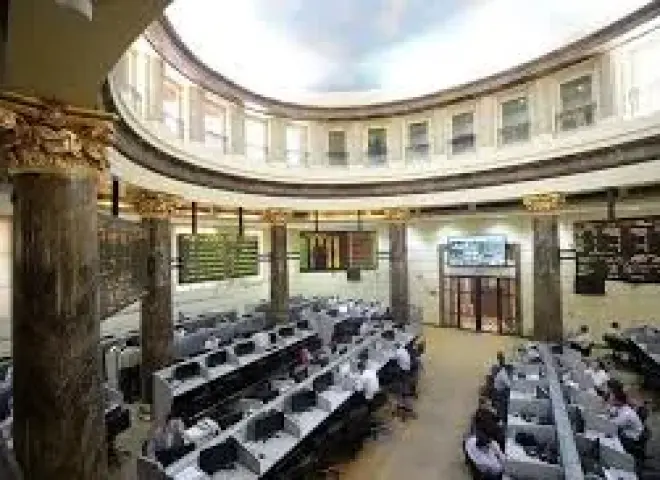 البورصة المصرية تعتمد القيد المؤقت لأسهم شركة مصر لتأمينات الحياة