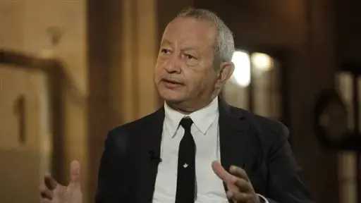 ثروة نجيب ساويرس تفقد 1.5 مليار دولار بسبب انهيار سعر الذهب