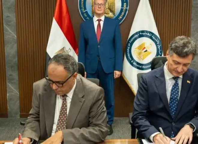 توقيع مذكرة نوايا مع «إيني» لتجديد الالتزام بمنطقة شمال بورسعيد