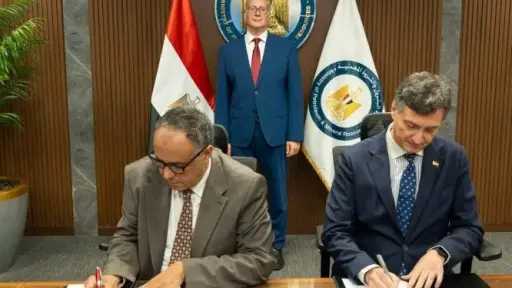 توقيع مذكرة نوايا مع «إيني» لتجديد الالتزام بمنطقة شمال بورسعيد