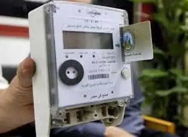 مصر تثبت أسعار الكهرباء لشرائح الاستهلاك المنخفضة وترفعها للتجاري ما بين 20 و91%