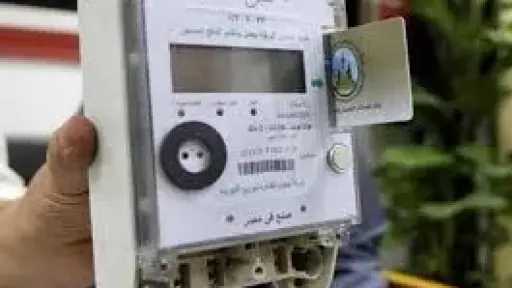 مصر تثبت أسعار الكهرباء لشرائح الاستهلاك المنخفضة وترفعها للتجاري ما بين 20 و91%