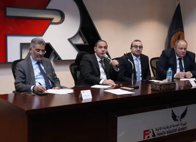 رئيس الرقابة المالية يبحث مع صناديق التأمين الخاصة سبل تعزيز دورها في الحماية الاجتماعية وتطوير كفاءة أدائها