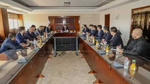 وزير الزراعة يبحث مع وفد من المستثمرين الصينيين آفاق التعاون