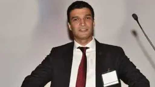 الحكومة ترفع عدد الأنشطة الصناعية المسموح بها داخل المناطق العمرانية من 17 إلى 65 نشاط.