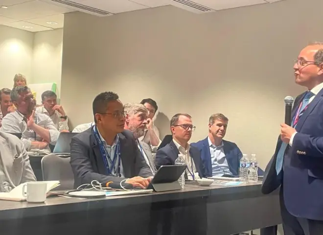 وزير المالية.. فى حوار مفتوح مع عدد من المستثمرين الدوليين نظمه بنك ««RMB بواشنطن