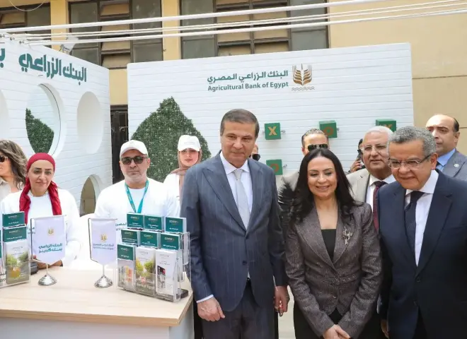 مشاركة مميزة للبنك الزراعي المصري في معرض زهور الربيع وإقبال كبير على جناح البنك في أول يوم