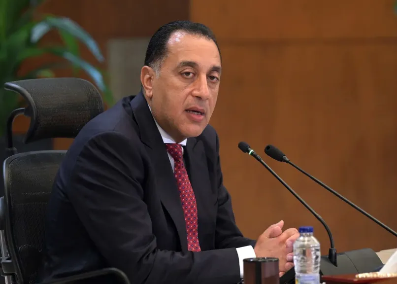 رئيس الوزراء يتابع مشروعات تطوير قطاع الغزل والنسيج والاستغلال الأمثل لبعض الأصول