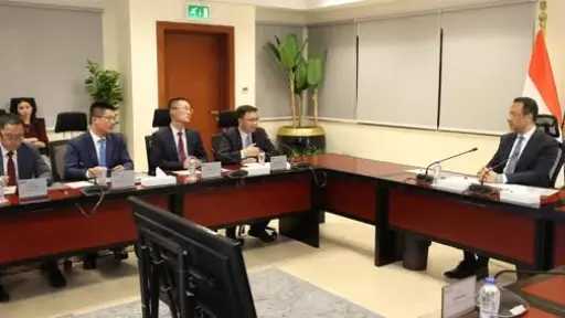 وزير  الاتصالات وتكنولوجيا المعلومات يبحث مع مسئولي شركة هواوي Huawei تعزيز التعاون
