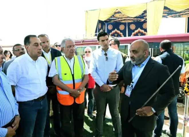 رئيس الوزراء يتفقد مجمع ألستوم الصناعي بمدينة برج العرب الجديدة