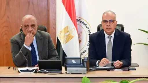 وزيرا الري والكهرباء يبحثان التوسع في استخدام الطاقة الشمسية بمحطات الرفع لدعم التحول الأخضر