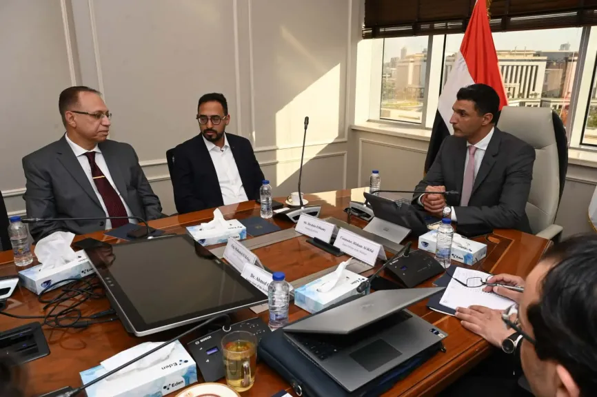 الصناعة تبحث مع شركة جوتن مصر للدهانات خططها التوسعية وجهود تعميق التصنيع المحلي