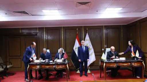 بنك مصر و”إي فاينانس”و”بي بلس”و”سهل”وزارة العدل يوقعان بروتوكولات مع العدل للتوسع فى التحصيل الإلكتروني