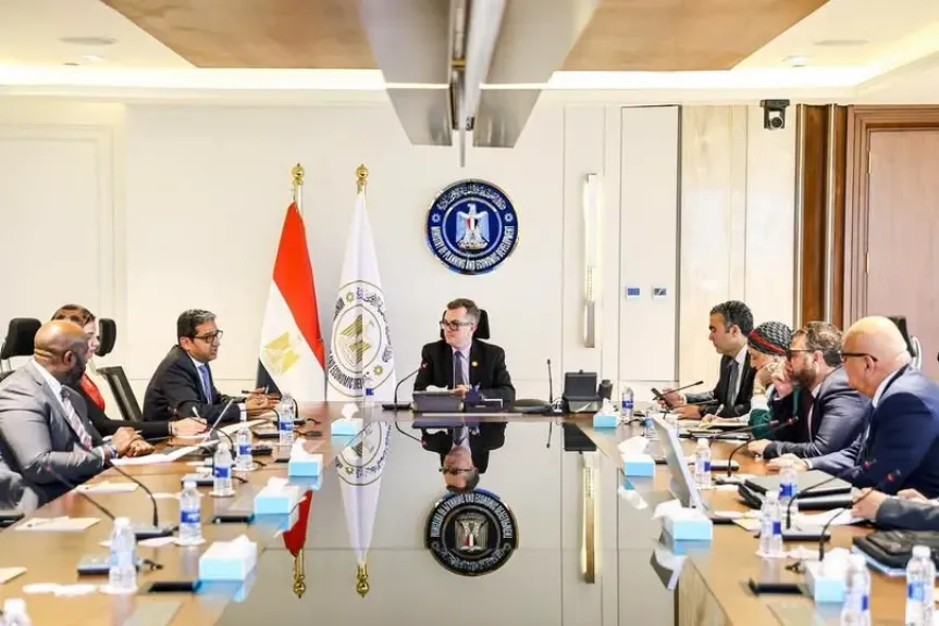 وزير التخطيط والتنمية الاقتصادية يبحث مع نائب رئيس «أفريكسيم بنك» دعم الشركات الناشئة