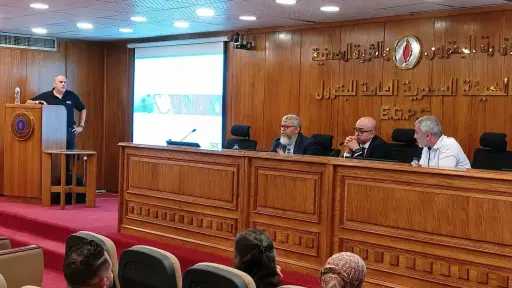 هيئة البترول تستضيف لقاء موسع لمناقشة استخدام تقنية الغمر الحرارى لتأمين كفاءة تشغيل مراكز البيانات