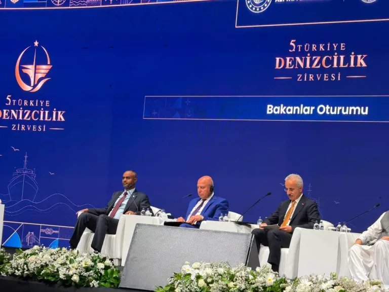 وزير النقل: التعاون المصري التركي يمكن أن يلعب دورًا محوريًا في دعم التنمية في منطقتنا
