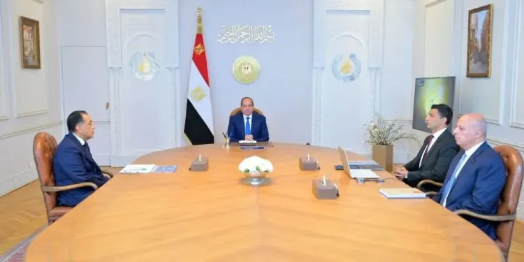 “السيسي” يوجه بالعمل على تعزيز اندماج مصر في سلاسل الإنتاج العالمية
