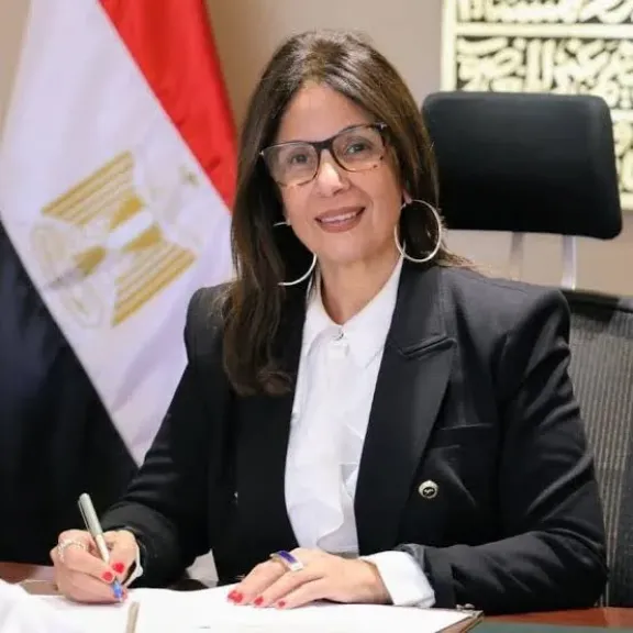 وزيرة الثقافة تتقدم باستقالتها لرئيس مجلس الوزراء