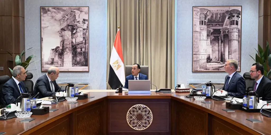 رئيس الوزراء يستعرض ملامح الحزمة الثانية من التسهيلات الضريبية
